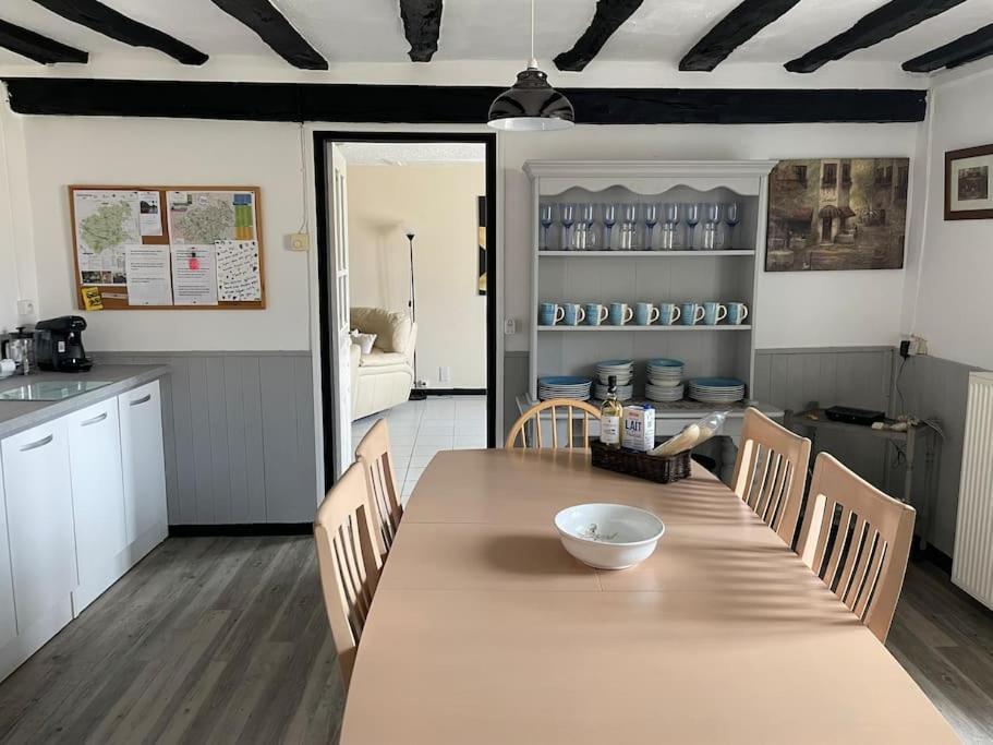 Lovely French Farmhouse With Private Swimming Pool Bourganeuf ภายนอก รูปภาพ